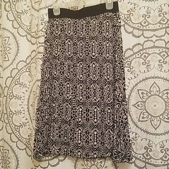 Lola Lularoe Skirt - Picture 1 of 5